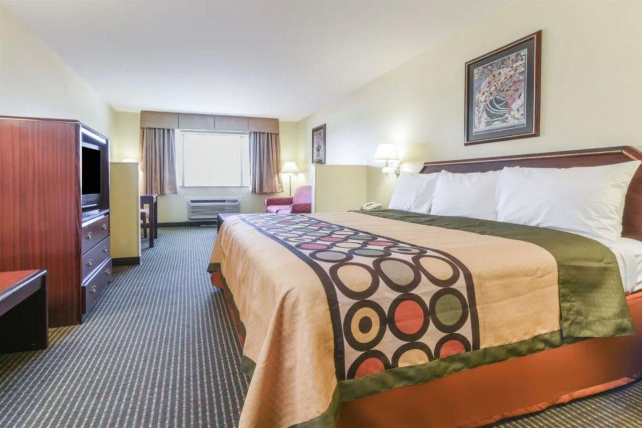 Super 8 By Wyndham Burleson Fort Worth Area Dış mekan fotoğraf